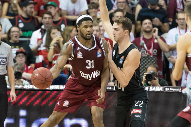 曼彻斯特比 曼彻斯特比